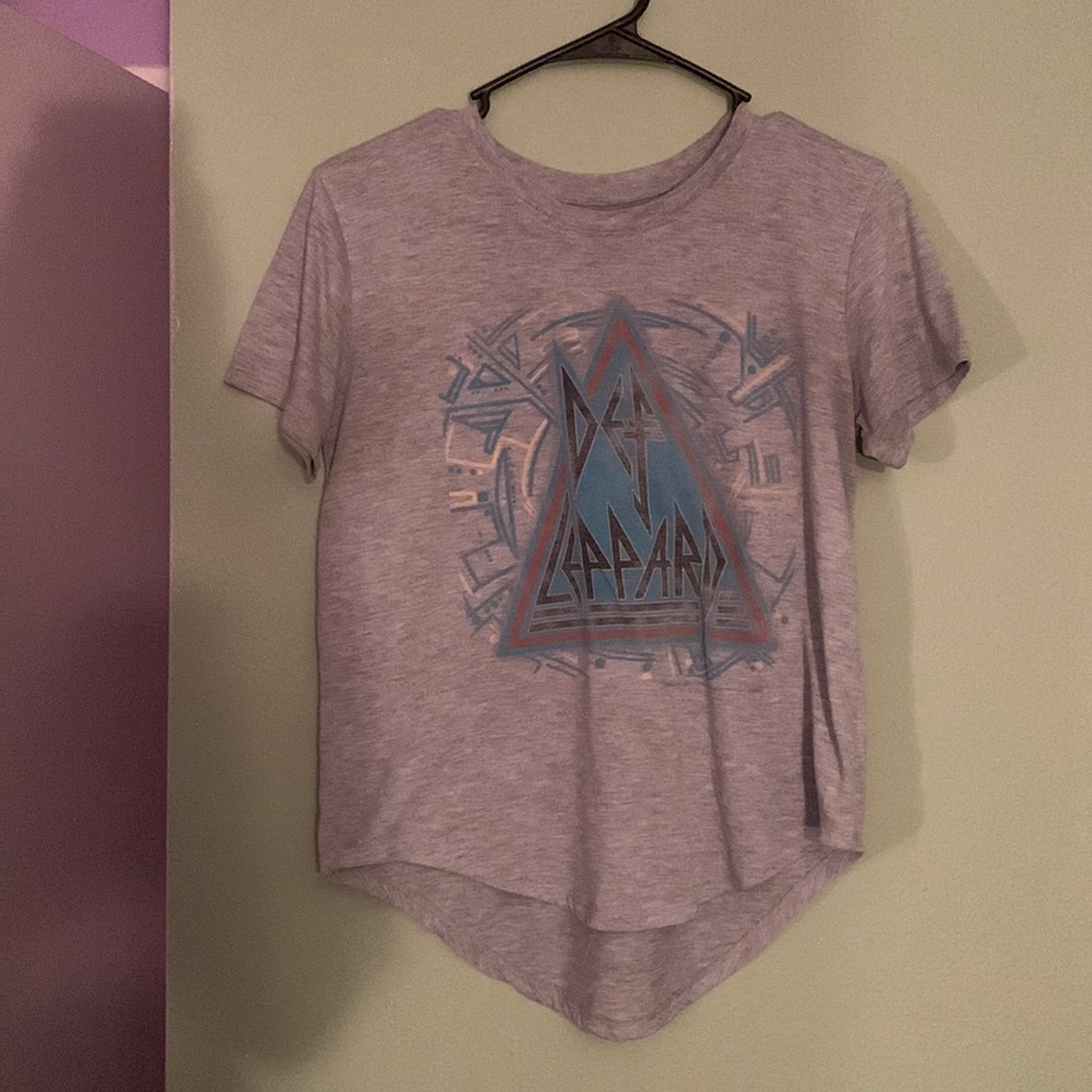 Def leppard shirt